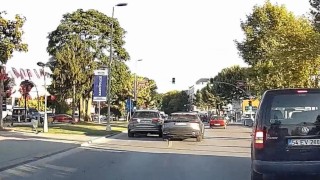 Faciaya davetiye çıkardı: Trafiğin yoğunluğuna aldırmadan makas attı