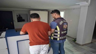 Fatihte yol verme tartışmasında motosikletli kuryeyi şoke eden tokat: O anlar kamerada