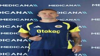 Fenerbahçede Mert Günok, ligin ilk haftasında forma giyemeyecek