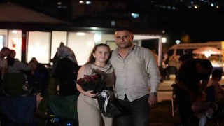 Film izlemeye geldi evlilik teklifi aldı