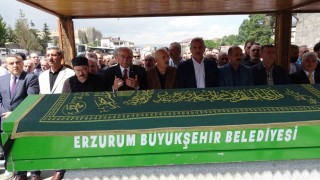 Gazeteci Öztürk Akkök dualarla uğurlandı