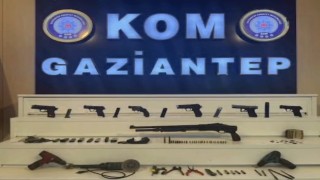 Gaziantepte 7 silah ile 17 adet tarihi eser ele geçirildi: 1 gözaltı
