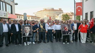 Geleneksel Kurtdereli Mehmet Pehlivan Yağlı Güreşlerinin 1. günü kortejle sona erdi