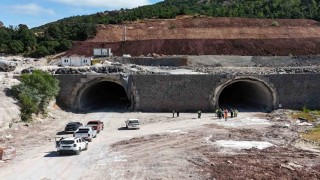 Geminbeli Tünelinde çalışmalar hızlandı: Kış gelmeden hizmete açılması hedefleniyor
