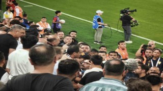 Gençlerbirliği tribünlerinde kavga golle son buldu