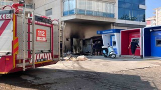Geri dönüşüm kutusunda kaynak yaparken yangın çıktı