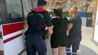 Gezi teknesinde rahatsızlanan vatandaş karaya tahliyesi yapıldı