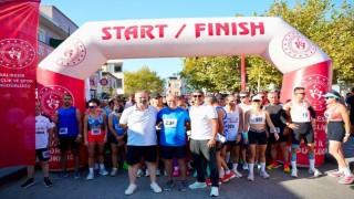 Gömeçte Dostluk Yol Koşusuna 563 sporcu katıldı