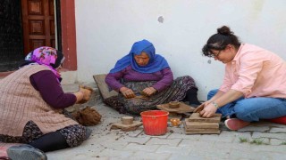 Gümüşhanede 70 yaşındaki çömlek ustalarının emeği seramik sanatına ilham oldu