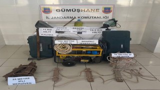 Gümüşhanede izinsiz kazı yapan 3 kişi yakalandı