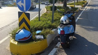 Hafif ticari araçla çarpışan motosikletli yaralandı