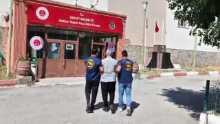 Hakkaride 20 yıl 7 ay hapis cezası bulunan firari yakalandı