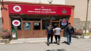 Hakkaride aranan 2 şahıs JASAT tarafından yakalandı