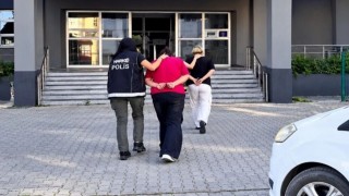 Hakkaride mide ve bağırsaklarında uyuşturucu taşıyan 3 İranlı tutuklandı