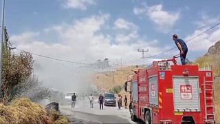 Hakkaride saman balyaları alevlere teslim oldu