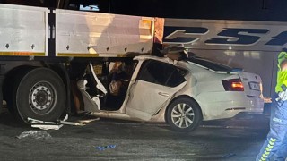 Hatay’da Yolcu Otobüsü ve Otomobil Tıra Çarptı: 1 Ölü, 5 Yaralı