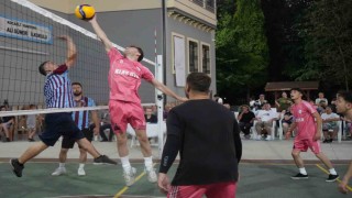 Hayatını kaybeden dalgıç için 12 takım sahaya çıktı