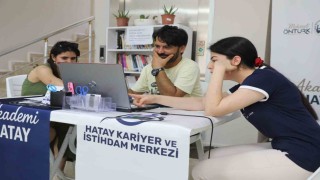 HBB, YKS tercih sürecinde adaylara ücretsiz danışmanlık hizmeti verdi