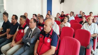 İki kamyonun çarpıştığı kazada 4 kişi yaralandı
