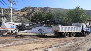 İncirliovada Karabağ yolu yenileniyor
