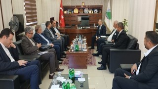 İran Büyükelçisi Habibollahzadehten Hakkâride ekonomi temasları