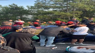 İşçi servisi ile otomobil çarpıştı: 1i ağır 4 yaralı