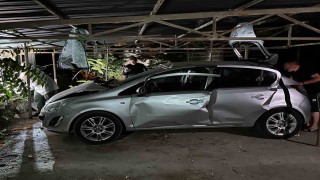Ispartada park halindeki otomobilde çakmak gazı tüpü patladı: 2 yaralı