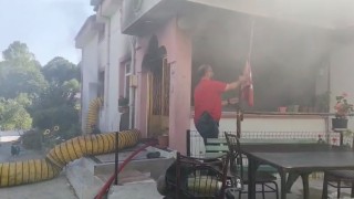 İtfaiyecinin Türk bayrağı hassasiyeti