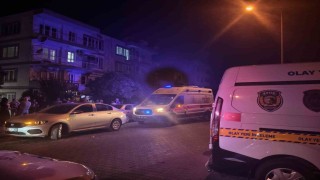 İzmirde çatıdan düşen emekli öğretmen öldü
