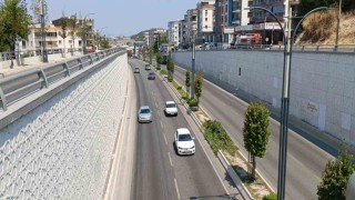 İzmir'de temmuz ayında trafiğe 12 bin 138 yeni araç katıldı