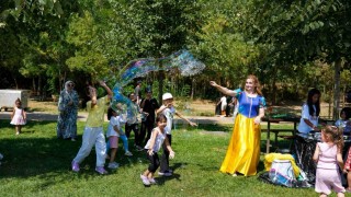 İzmit ve Gebzede çocukları buluşturan etkinlik: Aileler de eğlenceye ortak oldu