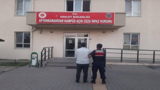 Jandarma çeşitli suçlardan aranan 28 kişiyi yakaladı