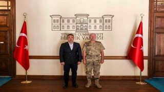 Jandarma Eğitim Komutanı İlbeyden Vali Sözere ziyaret