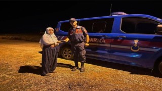 Jandarma kayıp telefonu sahibine ulaştırdı