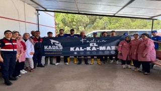Jandarmadan vatandaşlara KADES bilgilendirmesi