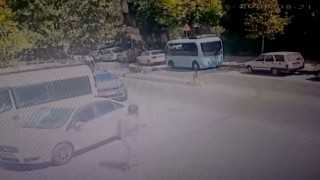 Kağıthanede ölümlü motosiklet kazası kamerada