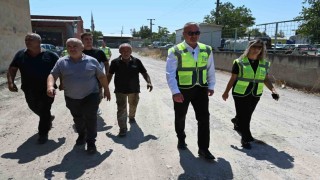 Karacabeyde asfalt mesaisi aralıksız sürüyor