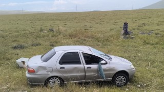 Kars-Iğdır karayolunda araç şarampole savruldu