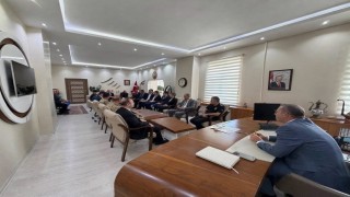 Kars Valisi Polat, Arpaçayda kurum yöneticileriyle bir araya geldi