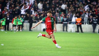Karşıyaka, 3 oyuncuyla yollarını ayırmaya hazırlanıyor