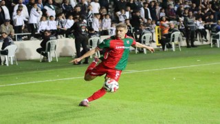 Karşıyakada Harun Kaya takımdan ayrıldı