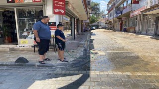 Kavurucu sıcak Alaşehiri teslim aldı