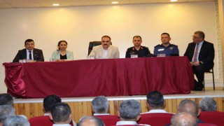 Kaymakam Battal, muhtarlarla bir araya geldi