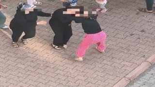 Kayseride iki kadının saç başa kavgası kamerada