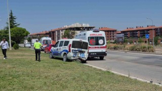 Kaza yerindeki polis aracına otomobil çarptı: 1i polis 1i bekçi toplam 6 yaralı