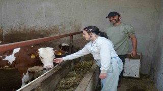 Kızları için İstanbulu bırakıp köye yerleştiler, bambaşka bir hayat yaşamaya başladılar