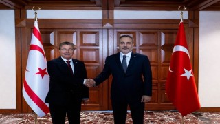 KKTC Başbakanı Üstelden Bakan Fidana Kıbrıs açıklamaları nedeniyle teşekkür