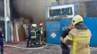 Koltuk imalathanesinde korkutan yangın