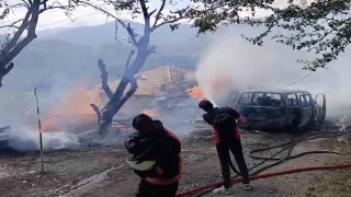 Komşusunu öldürüp evini ve aracını ateşe verdi