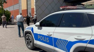 Konyada alışveriş merkezinde bıçaklı kavga: 1 ölü